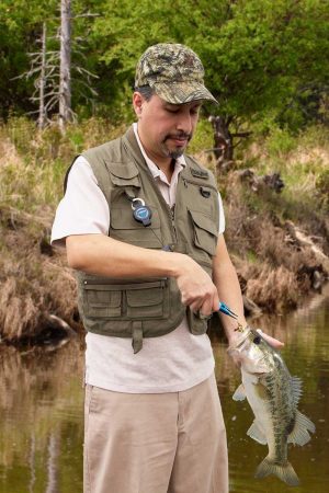 T-REIGN Fishing Pliers Action